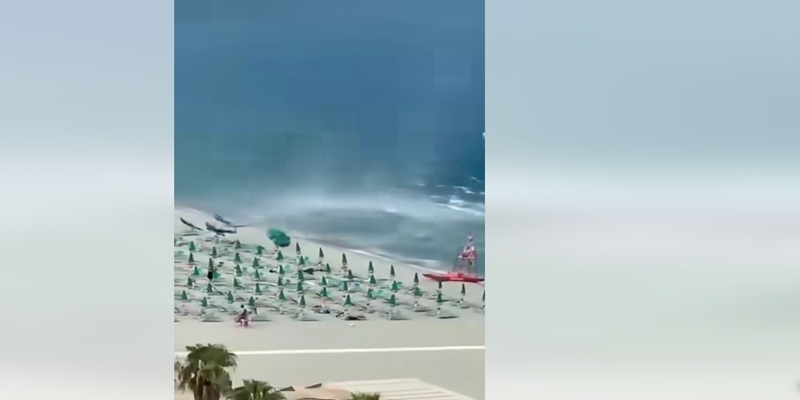 Scilla:tromba d'aria semina il terrore sulla spiaggia